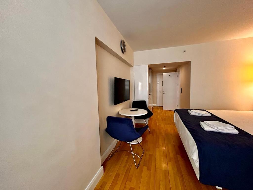 Apartment Twin Towers David Batumi Exterior photo